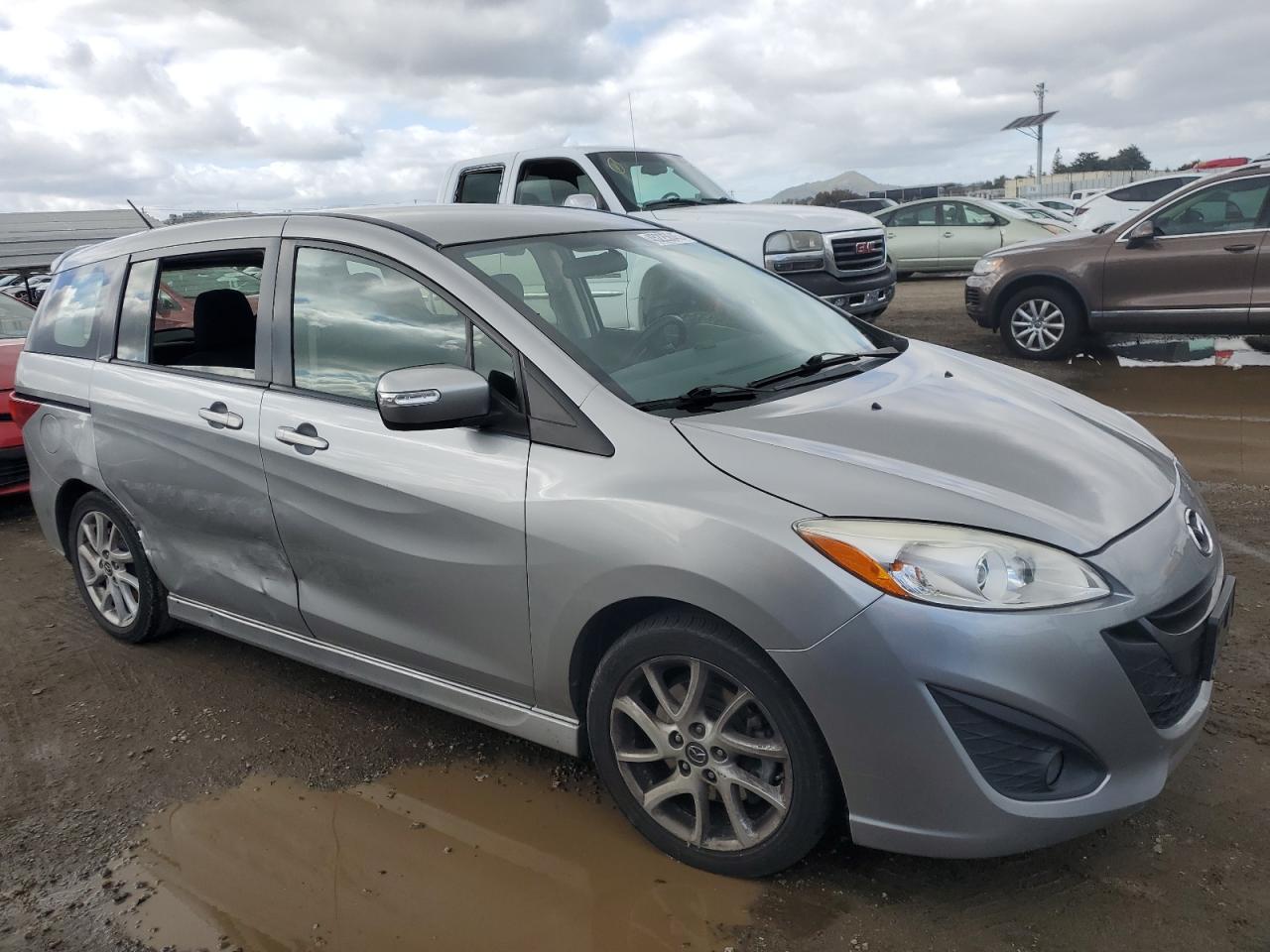 2013 Mazda 5 - Image 4