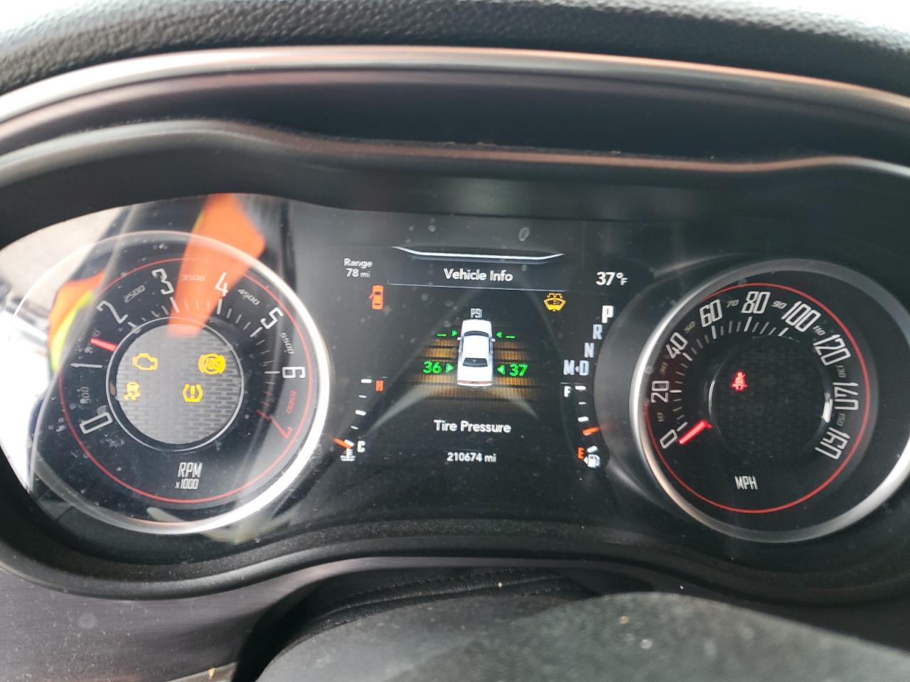 2017 Dodge Challenger - Image 9