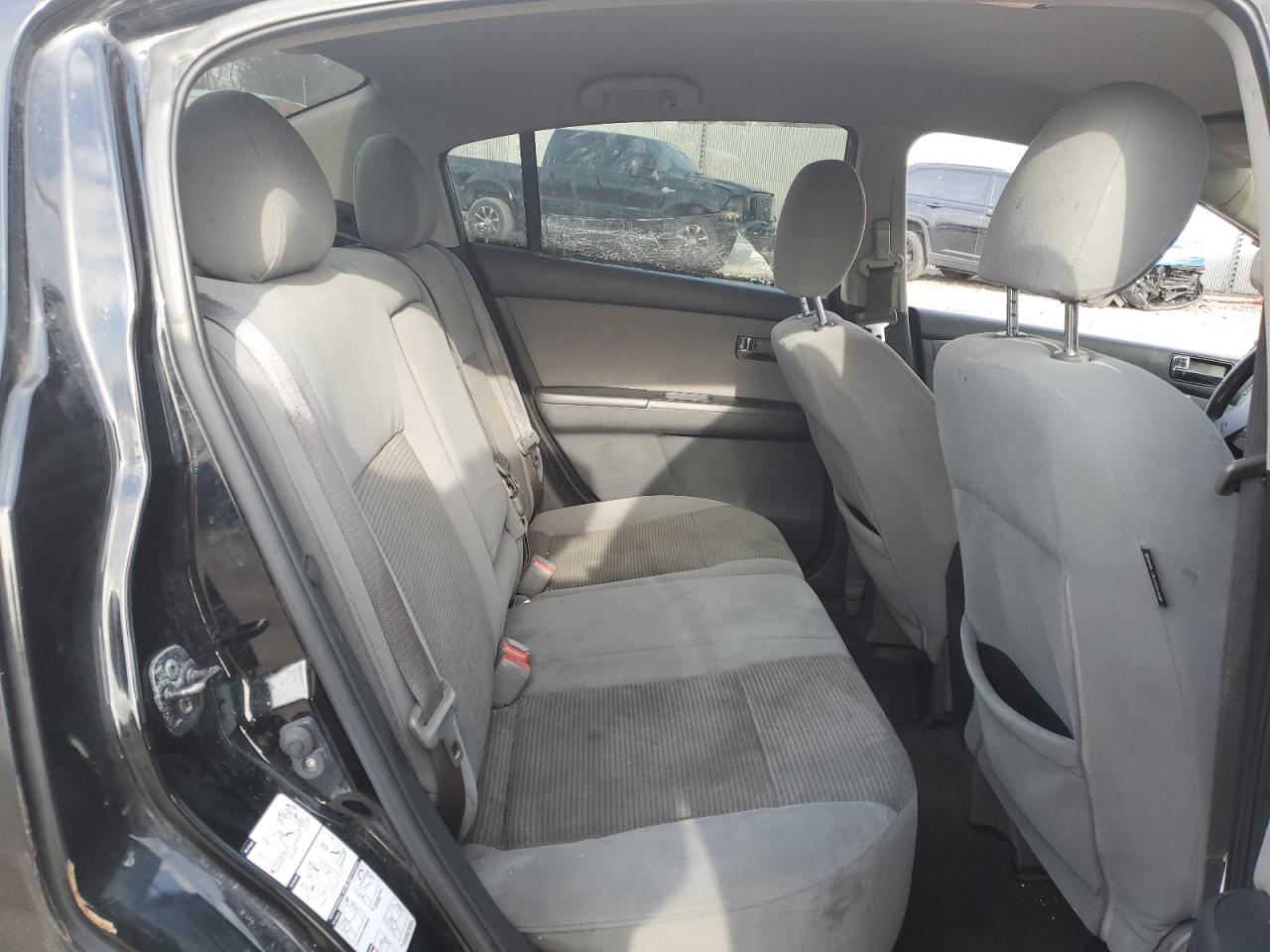2010 Nissan Sentra - Image 10