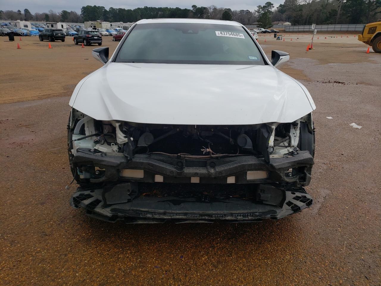 2019 Lexus ES - Image 5