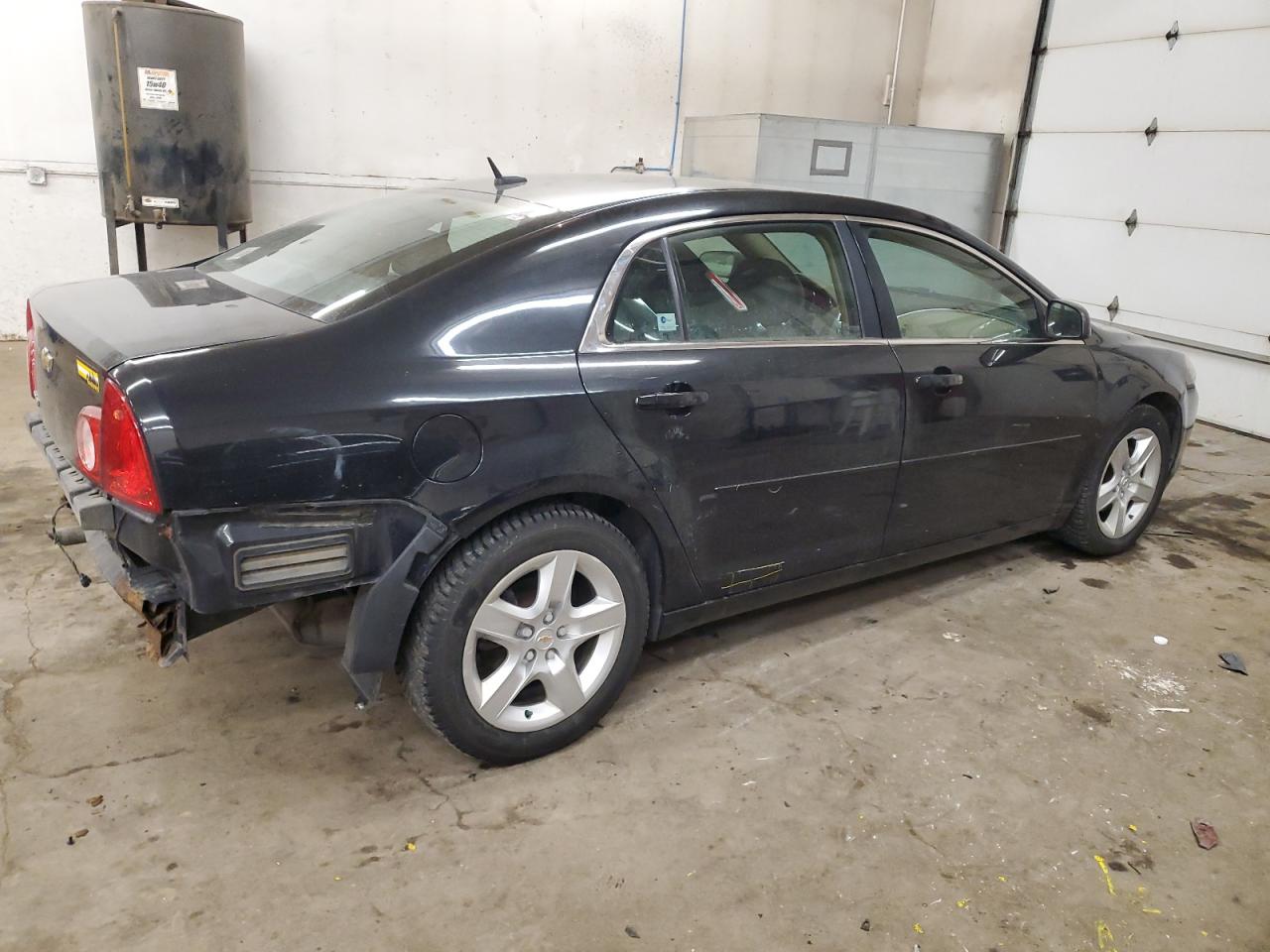 2010 Chevrolet Malibu - Image 3