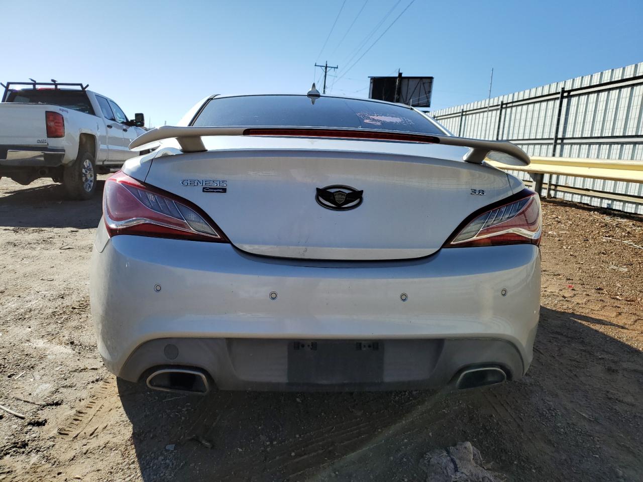 2015 Hyundai Genesis - Image 6