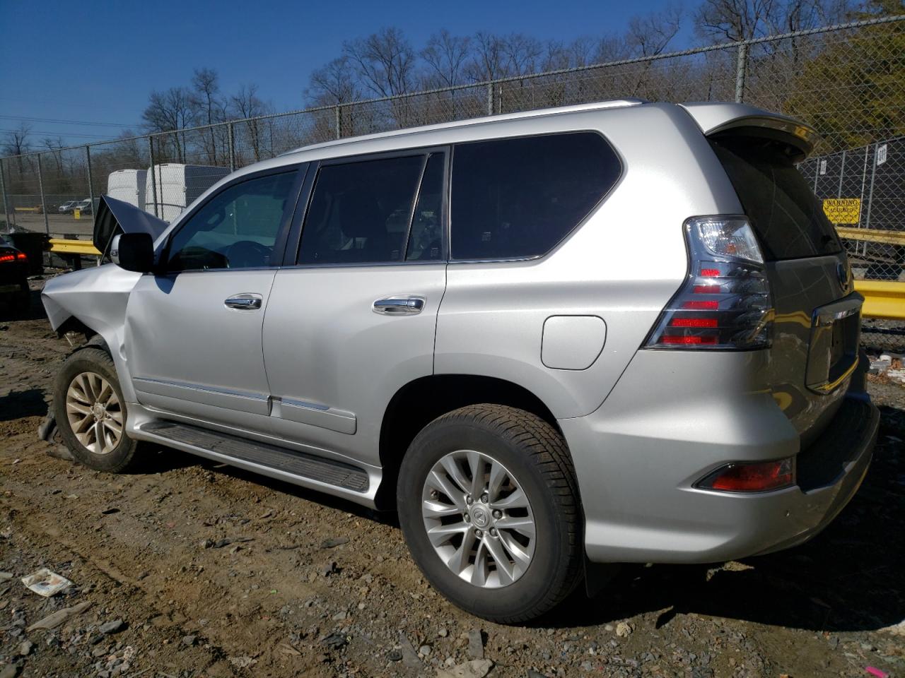 2016 Lexus GX - Image 2