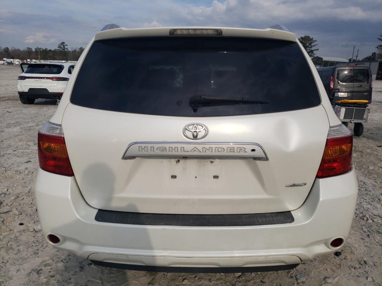 2010 Toyota Highlander - Image 6
