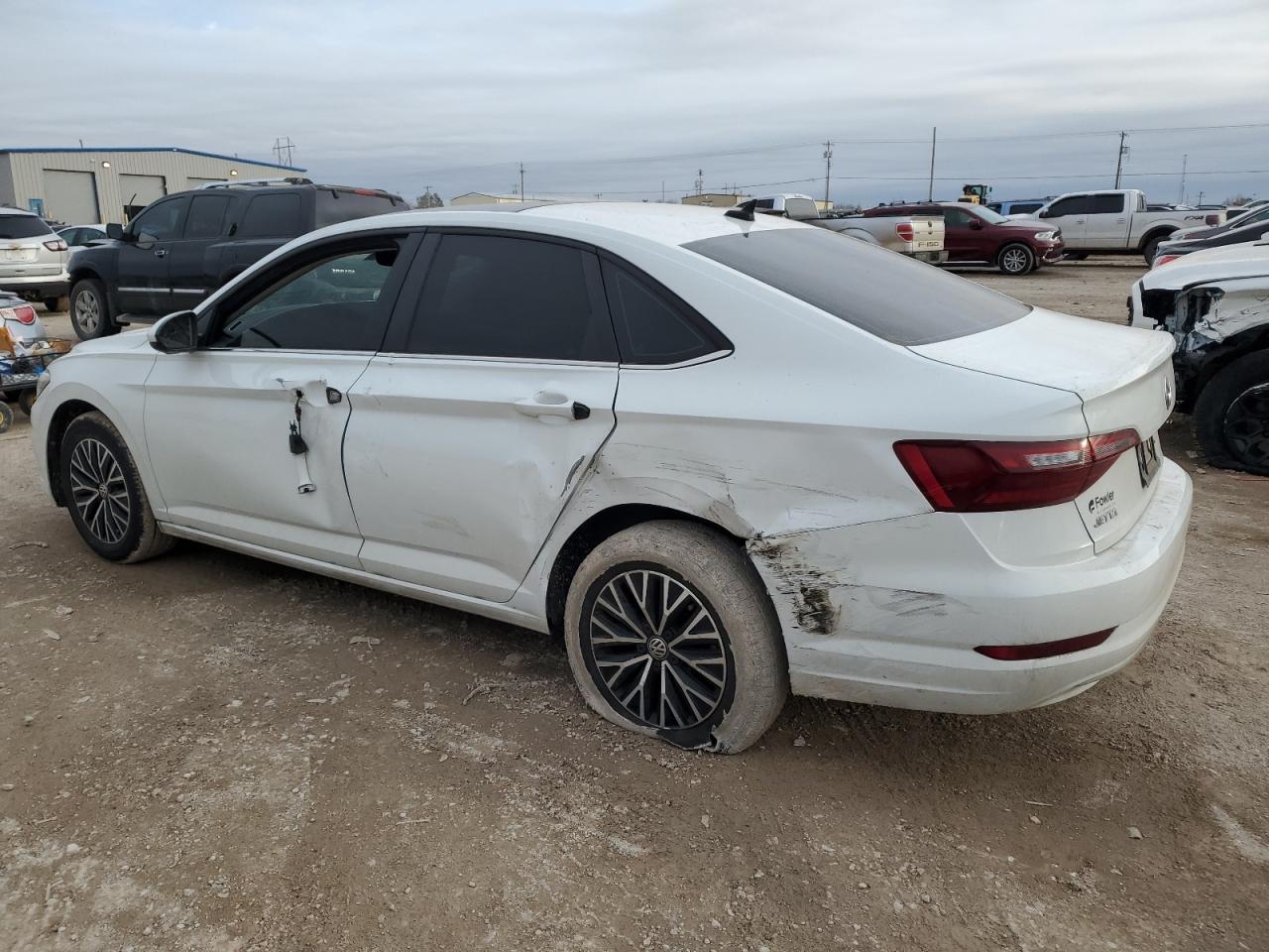 2021 Volkswagen Jetta - Image 2