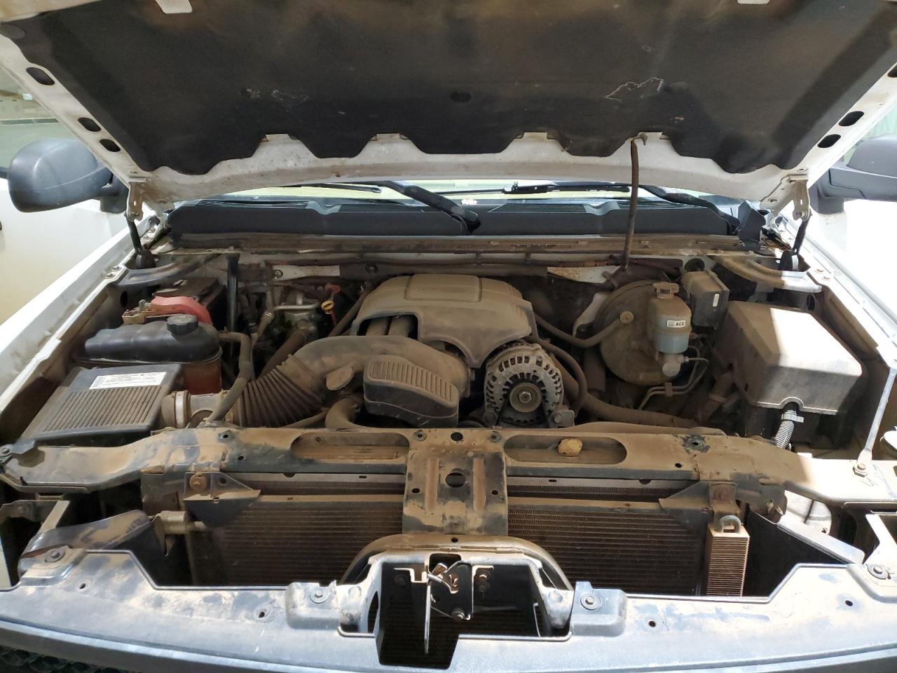 2007 Chevrolet Silverado - Image 12