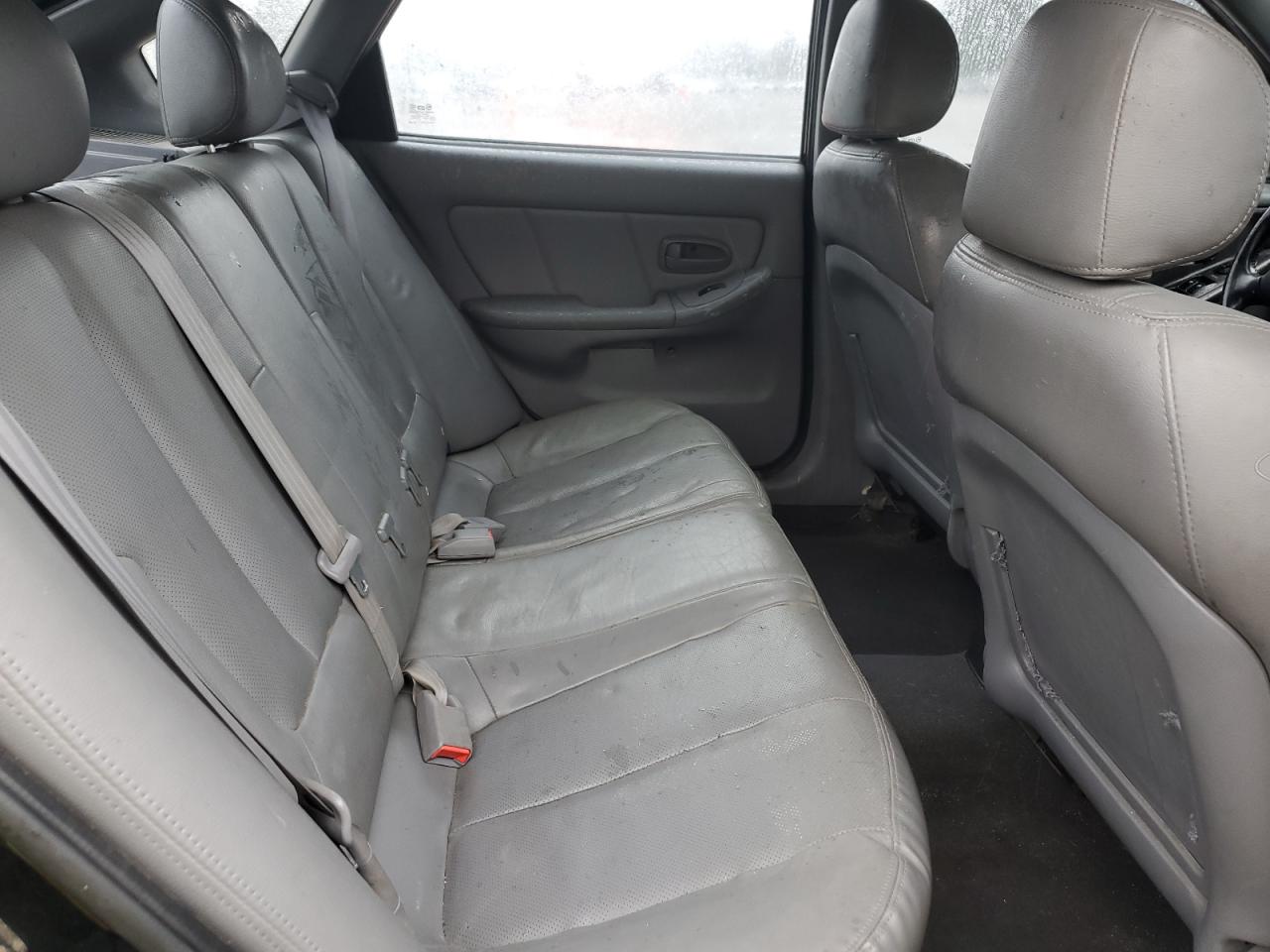 2006 Hyundai Elantra - Image 11