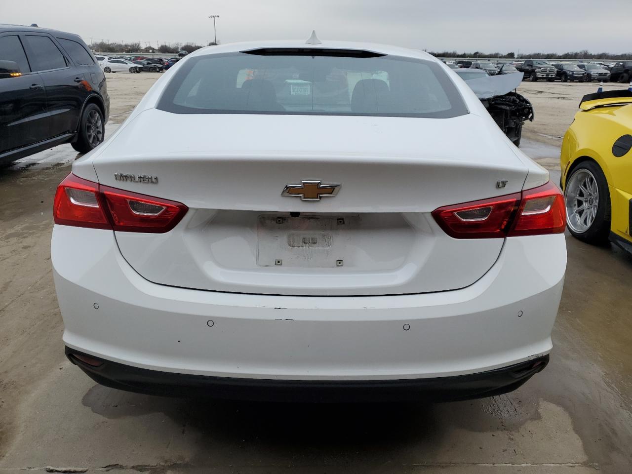 2023 Chevrolet Malibu - Image 6