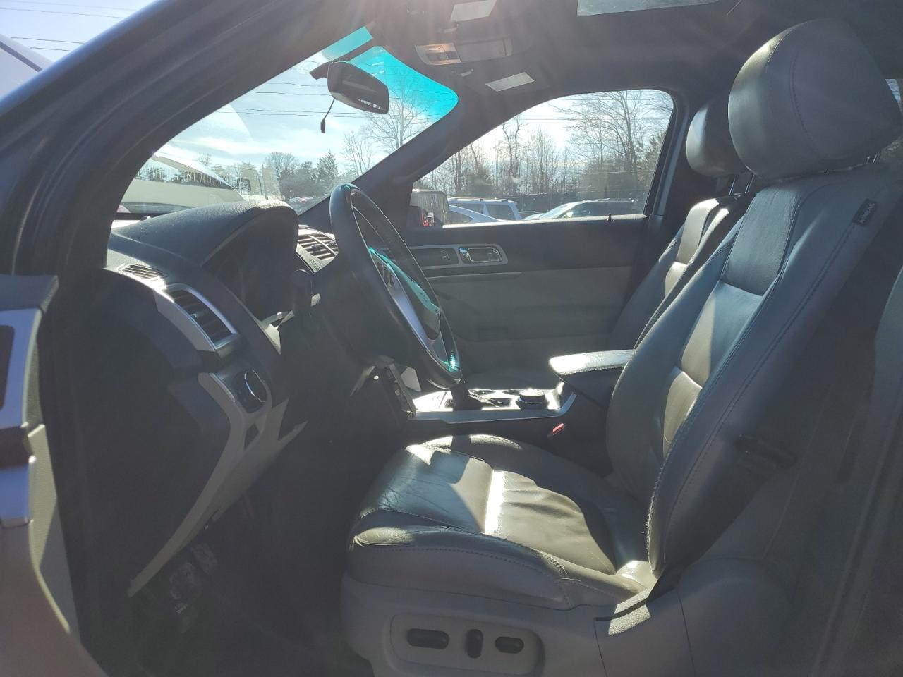 2012 Ford Explorer - Image 7