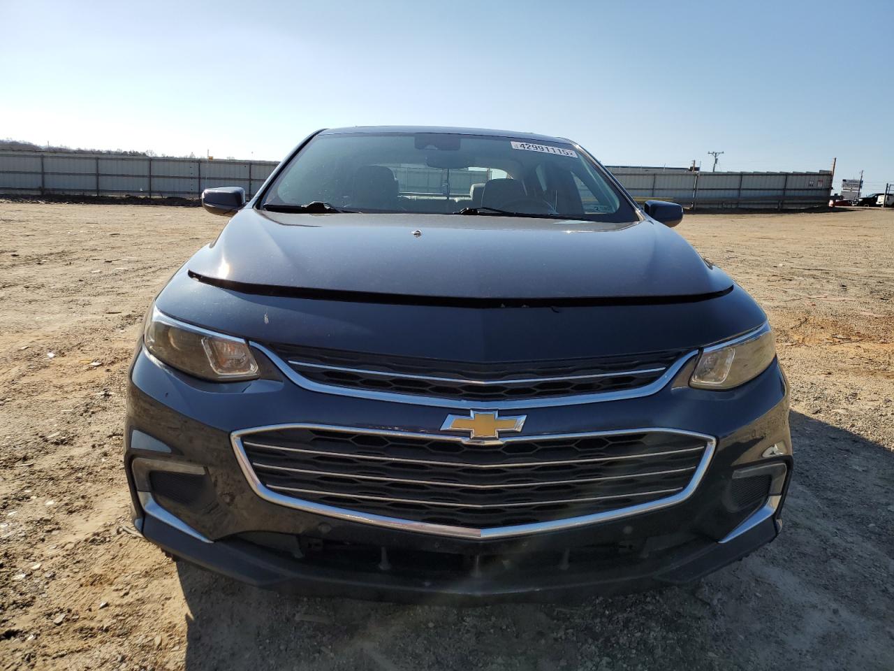 2017 Chevrolet Malibu - Image 5