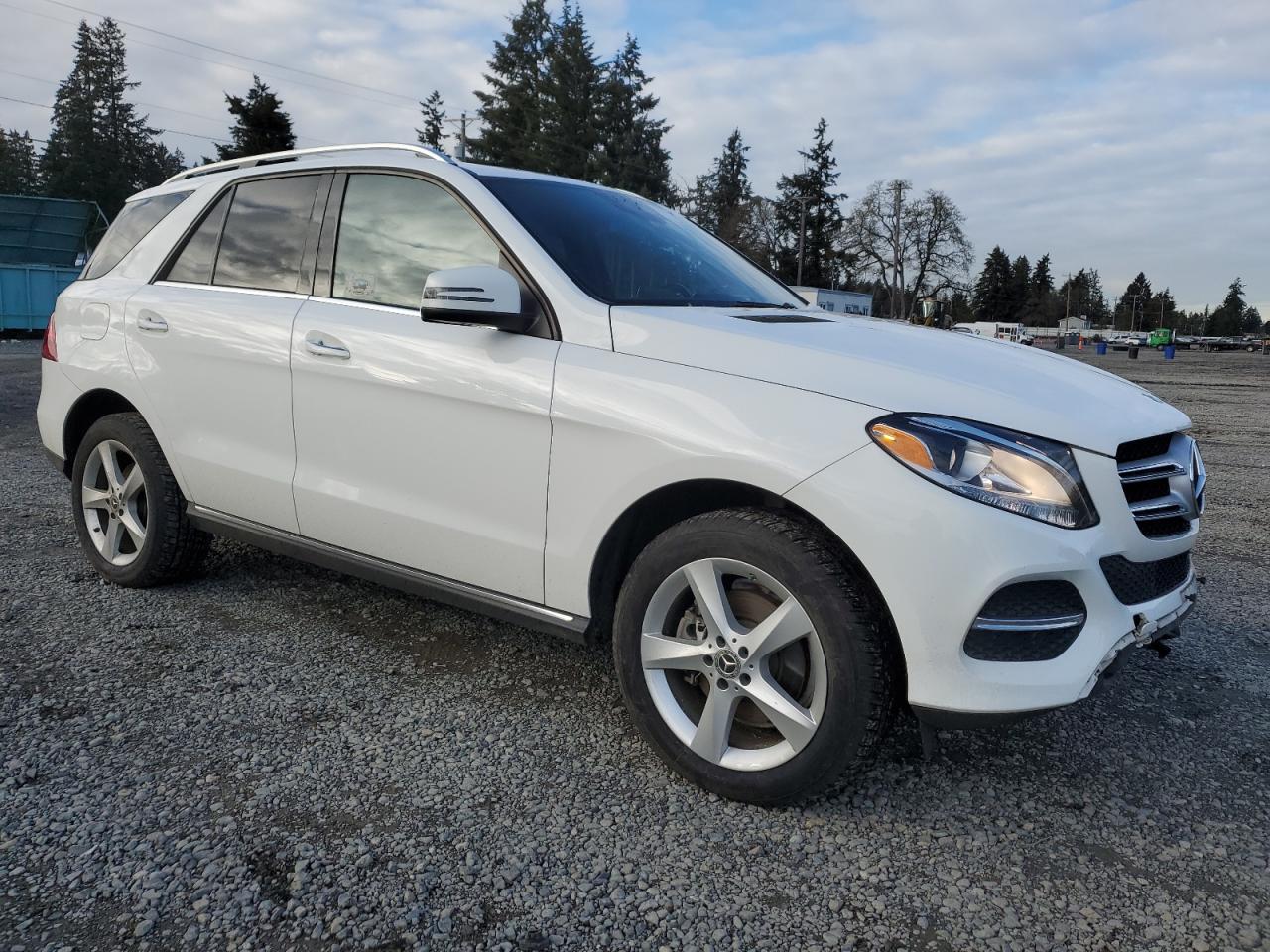 2018 Mercedes-Benz GLE - Image 4