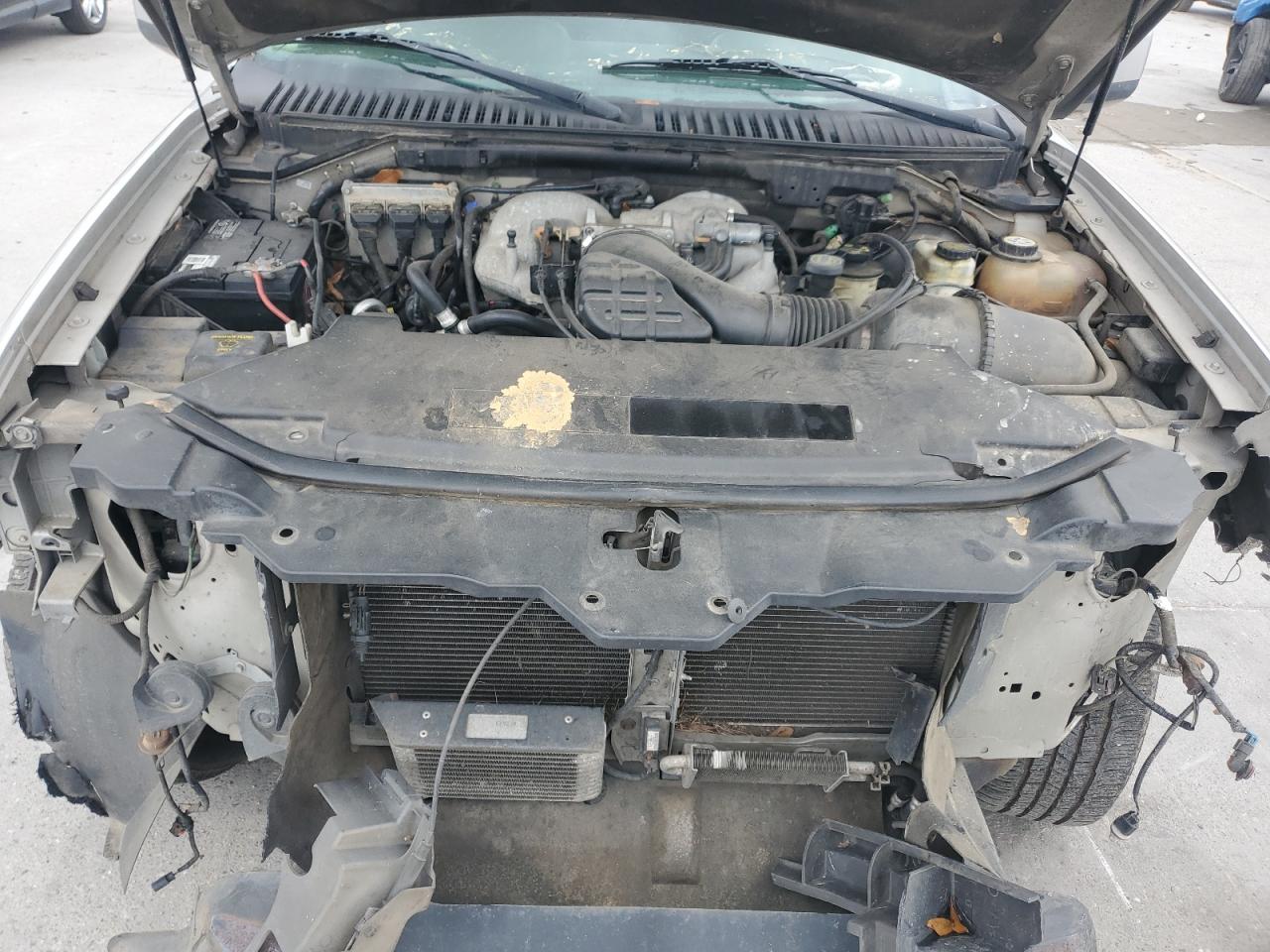 2003 Lincoln Navigator - Image 14