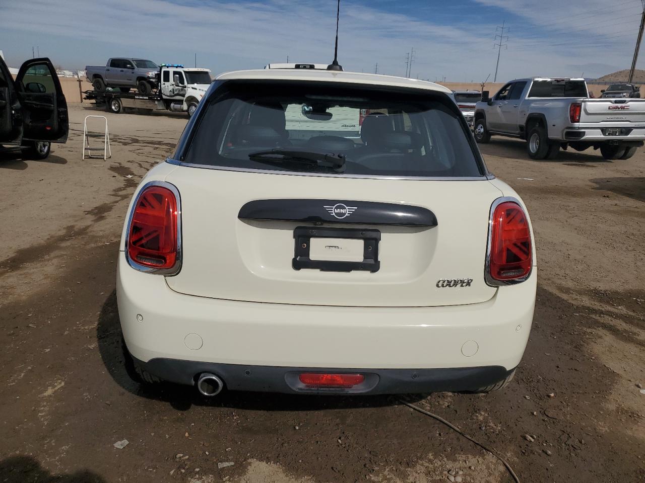 2020 MINI Cooper - Image 6