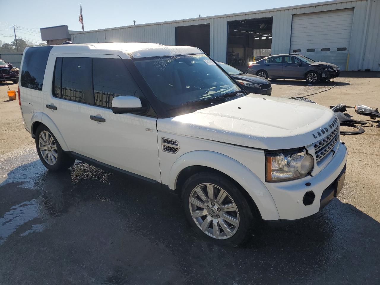 2012 Land Rover LR4 - Image 4