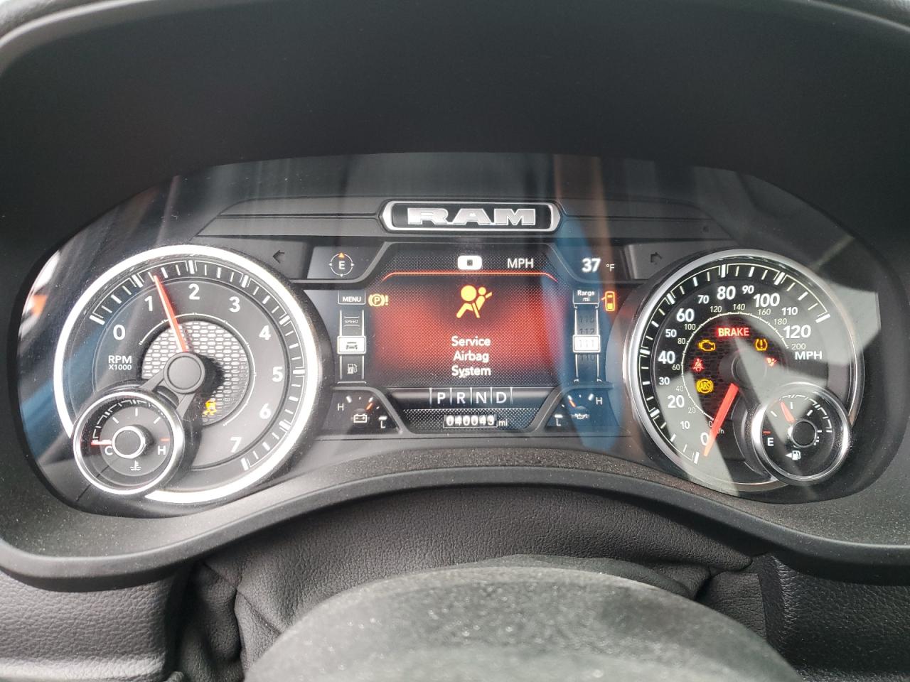 2022 RAM 1500 - Image 9