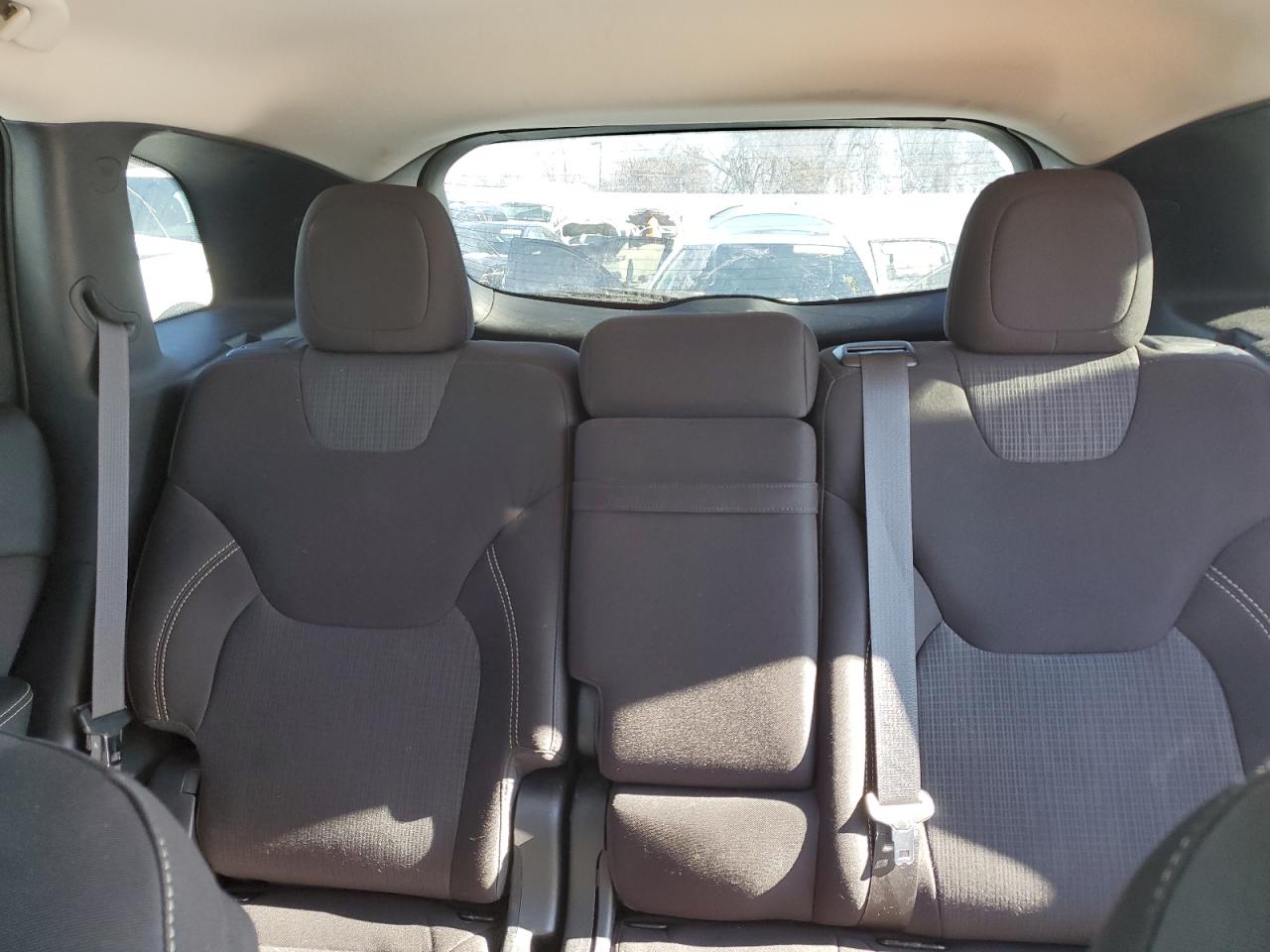 2015 Jeep Grand Cherokee - Image 10