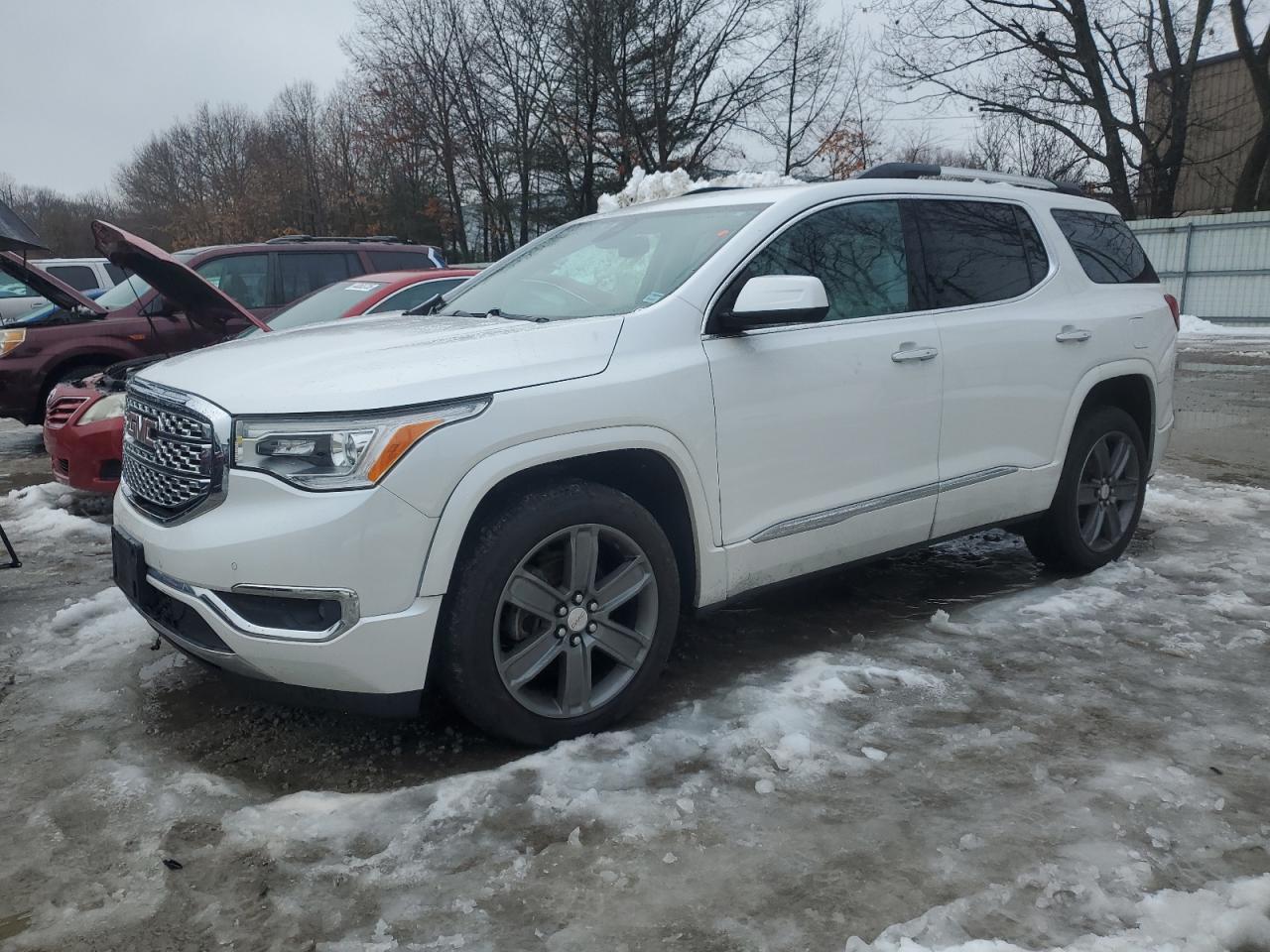 2017 Gmc Acadia Denali للبيع في North Billerica، MA - Front End