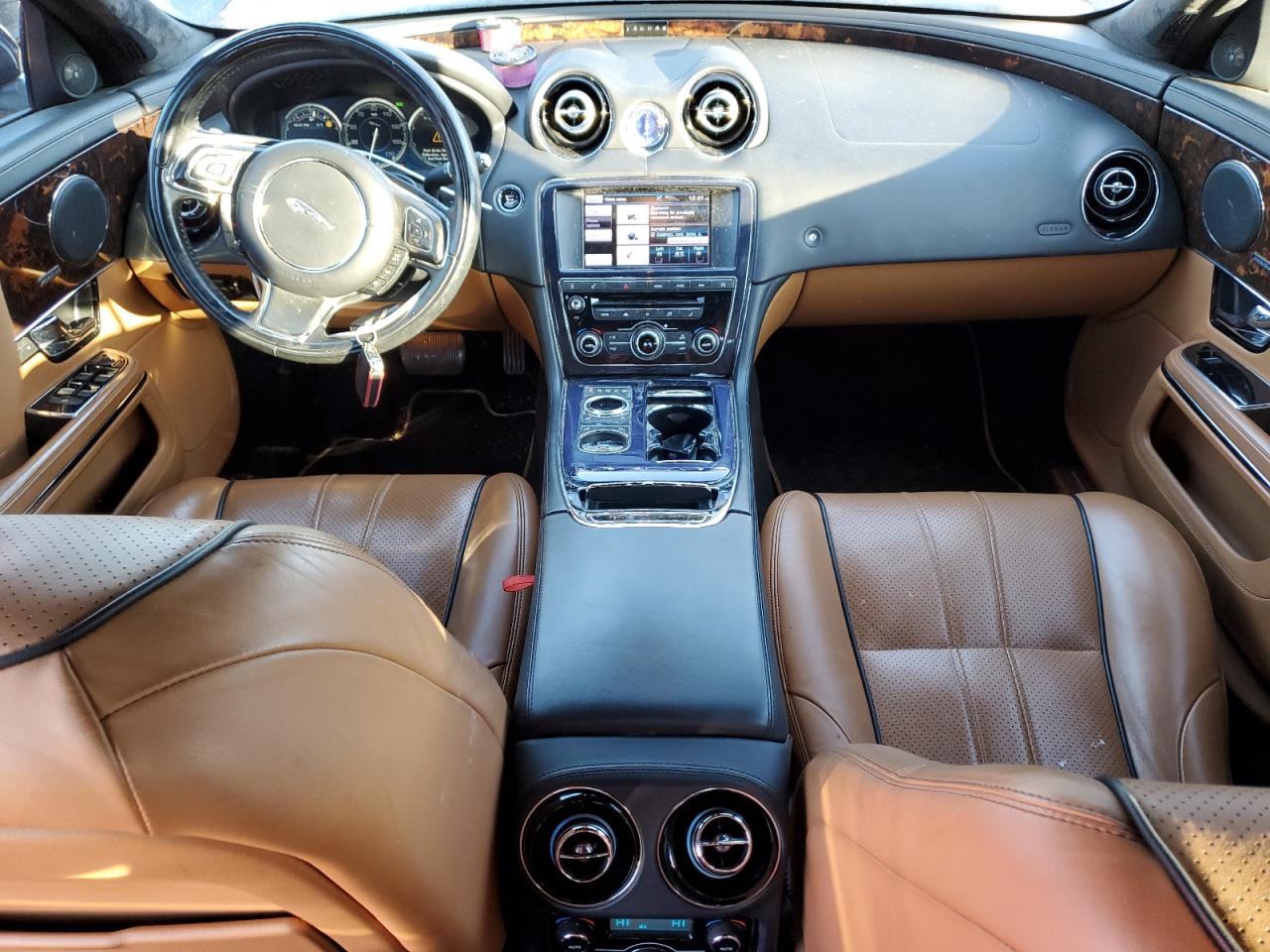 2013 Jaguar XJ - Image 8