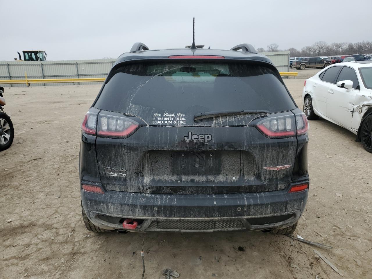 2020 Jeep Cherokee - Image 6
