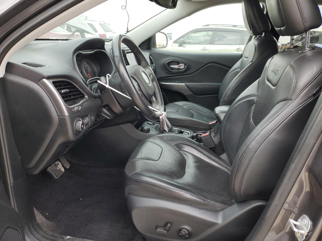 2019 Jeep Grand Cherokee - Image 7