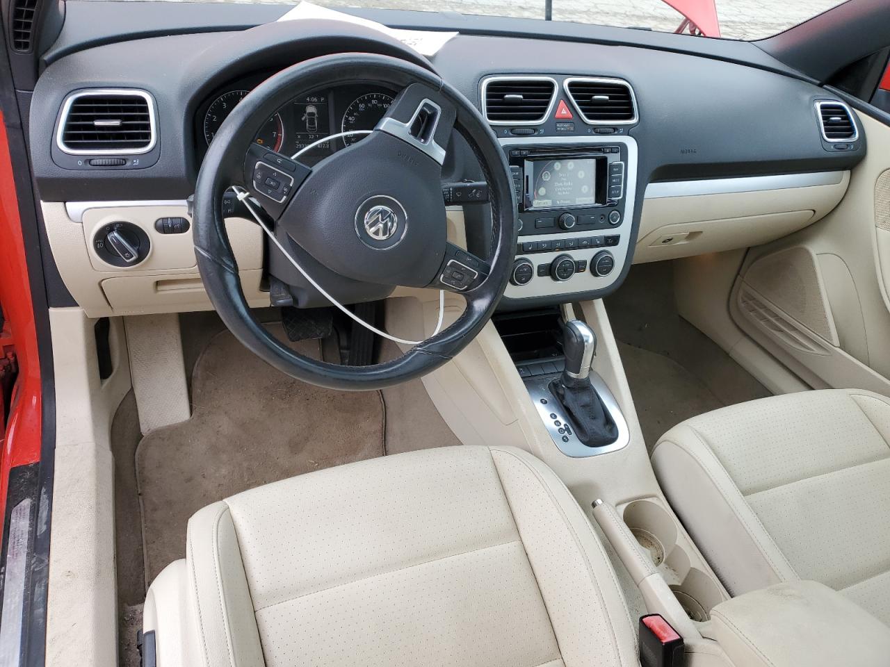 2016 Volkswagen Eos - Image 8