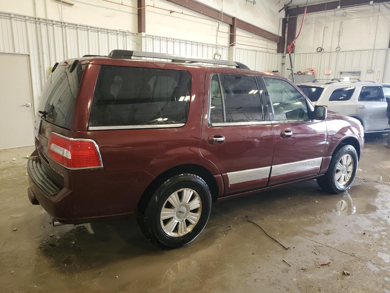 2010 Lincoln Navigator - Image 3