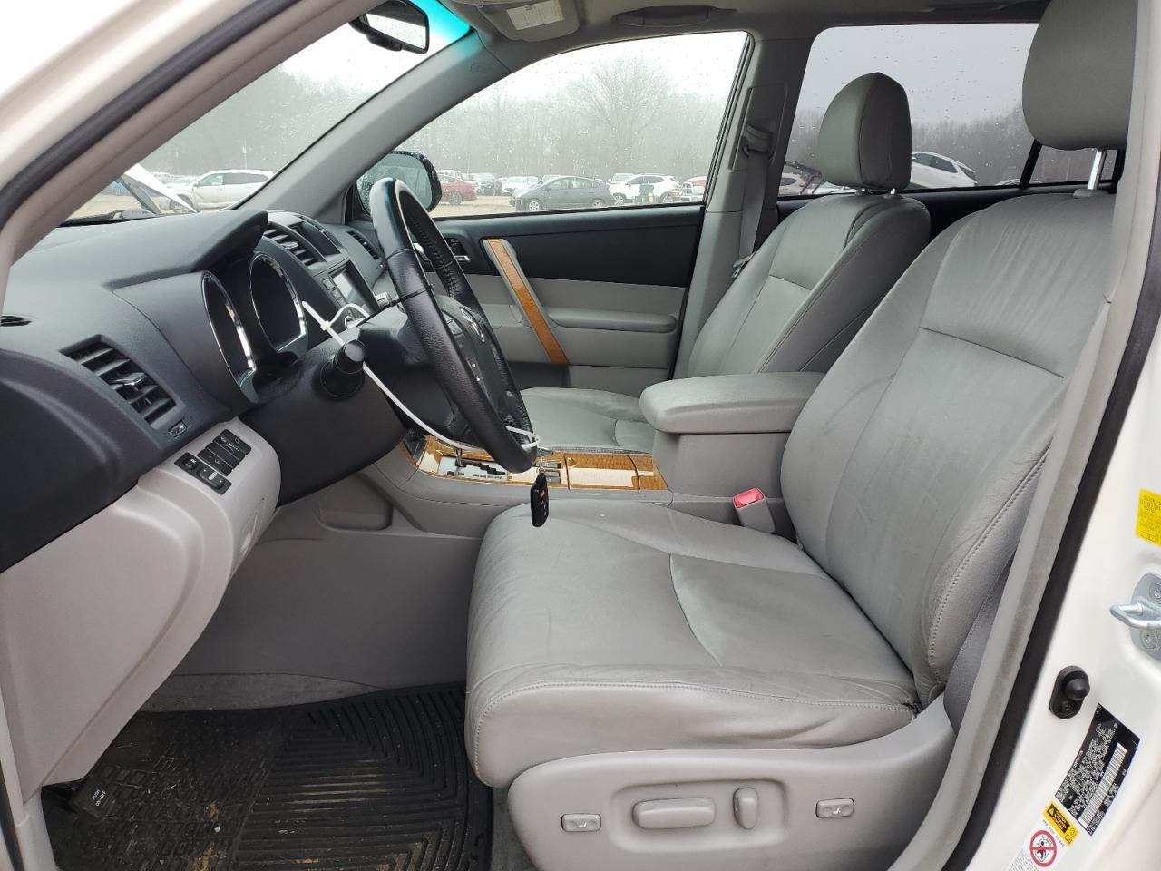 2010 Toyota Highlander - Image 7