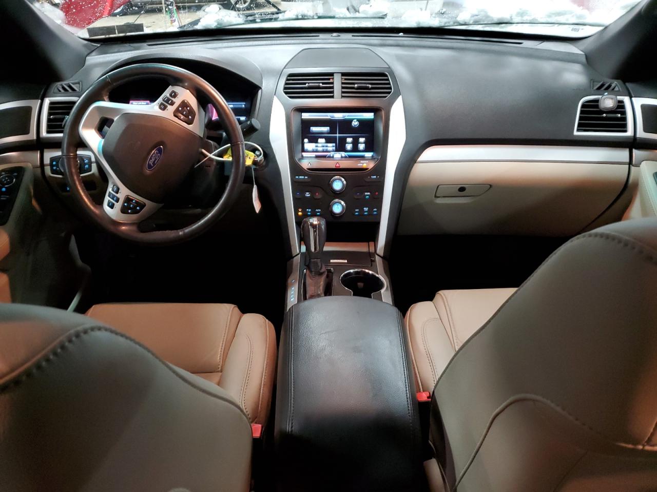 2015 Ford Explorer - Image 8