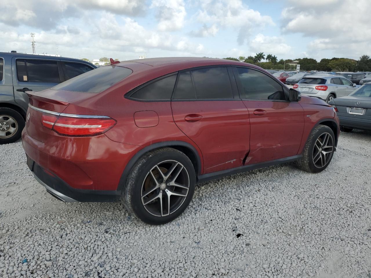 2016 Mercedes-Benz GLE - Image 3
