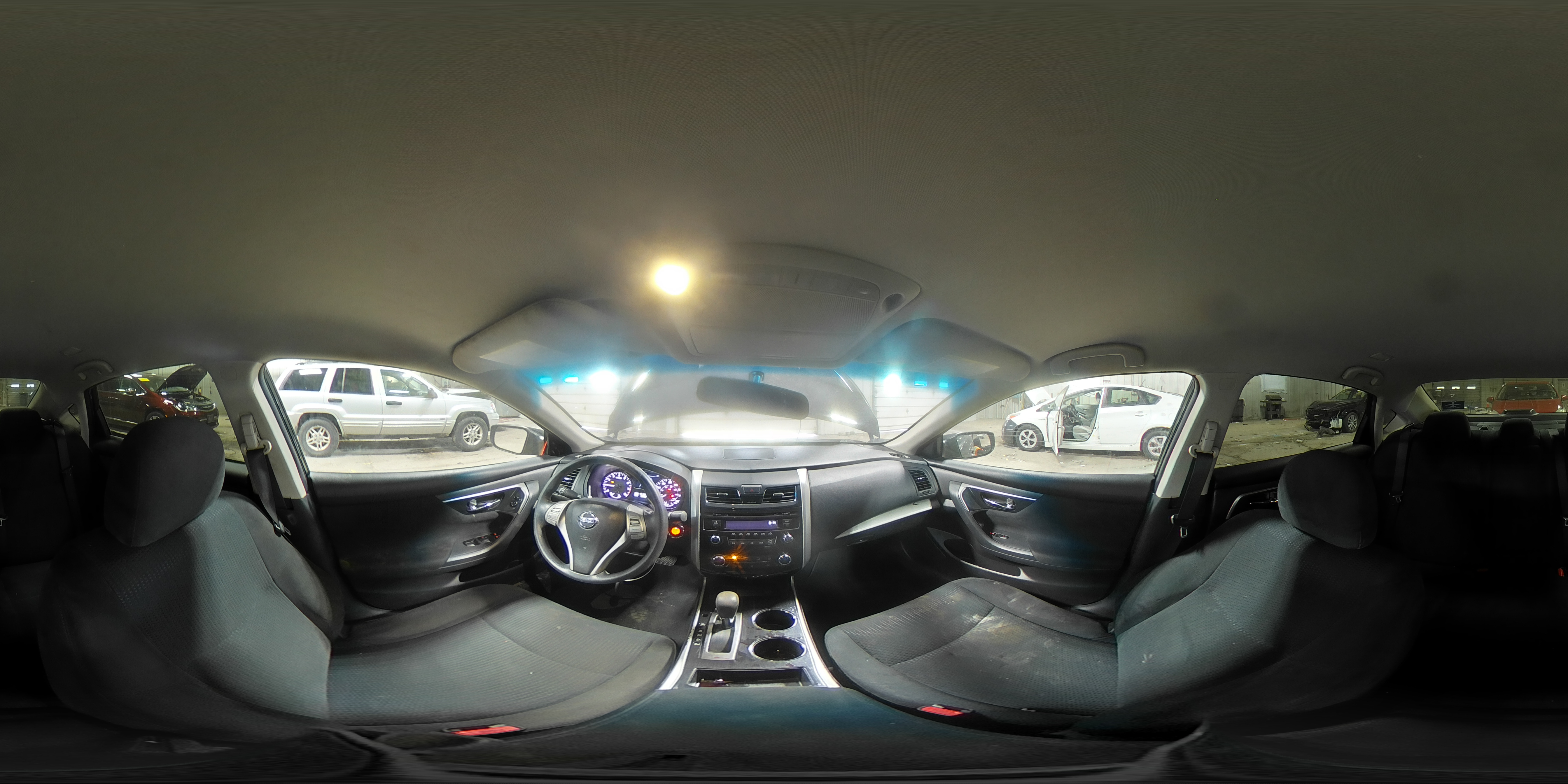 2014 Nissan Altima - Image 12