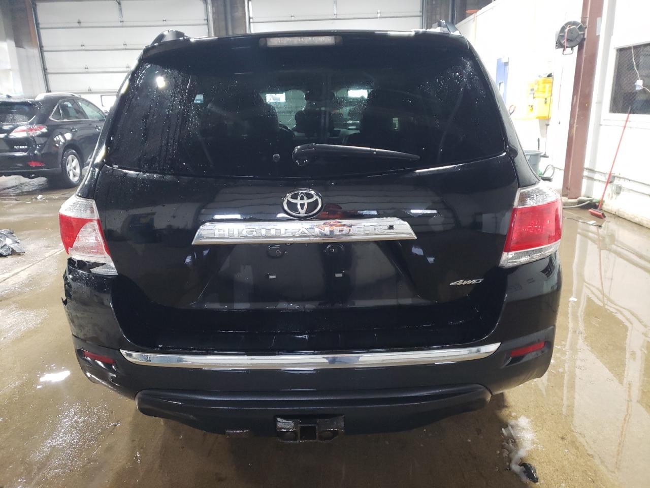 2013 Toyota Highlander - Image 6