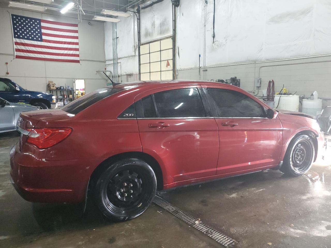 2014 Chrysler 200 - Image 3