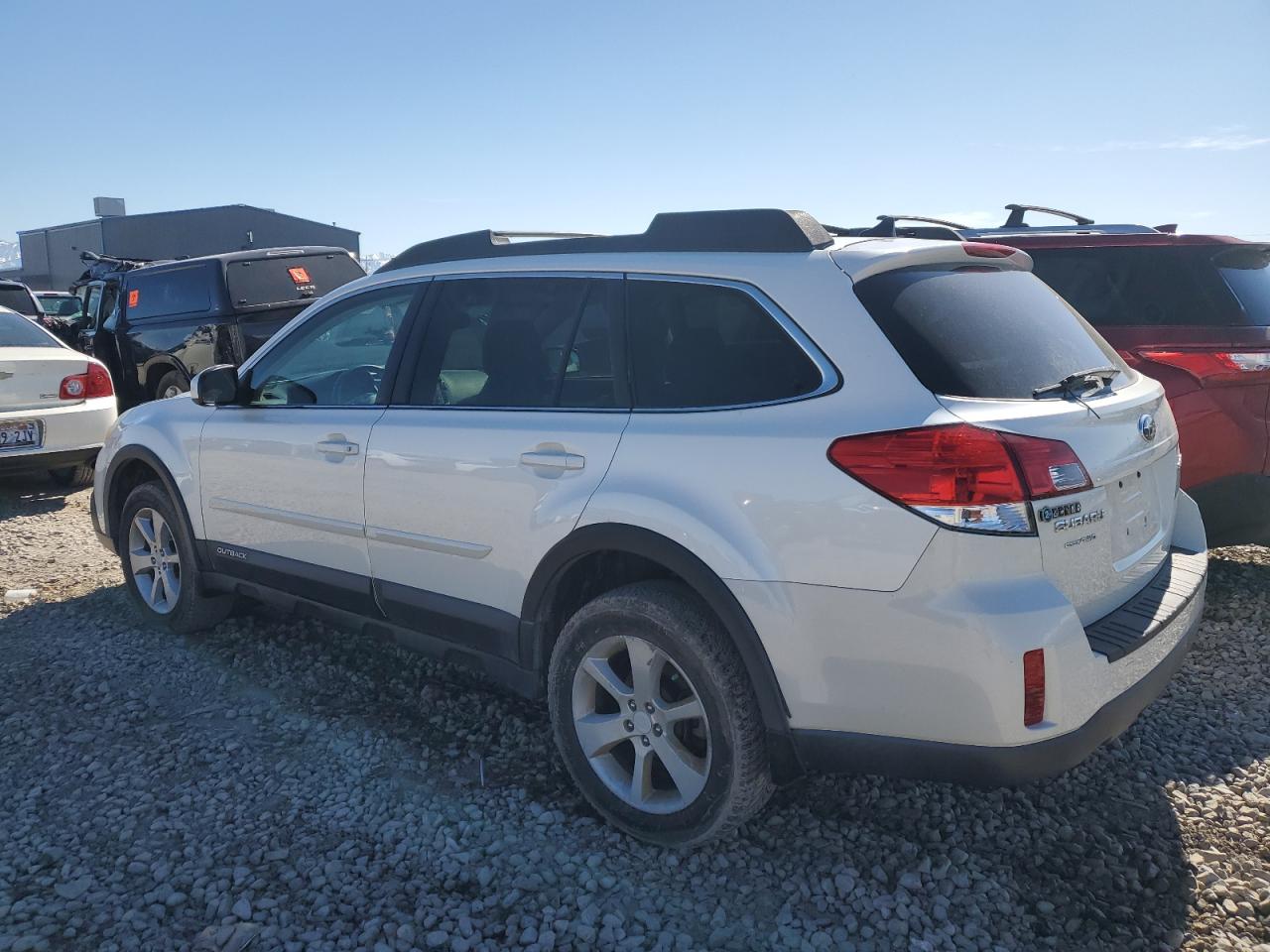 2014 Subaru Outback - Image 2
