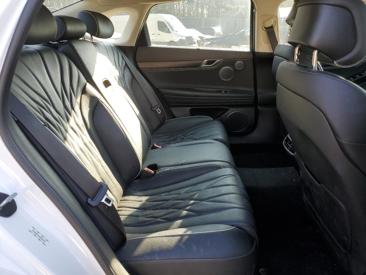 2021 Genesis G80 - Image 10
