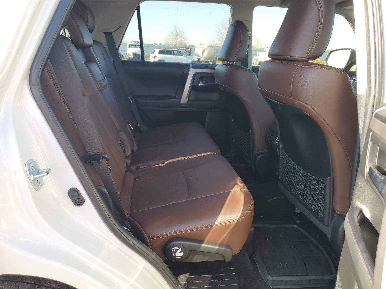 2021 Toyota 4Runner - Image 11