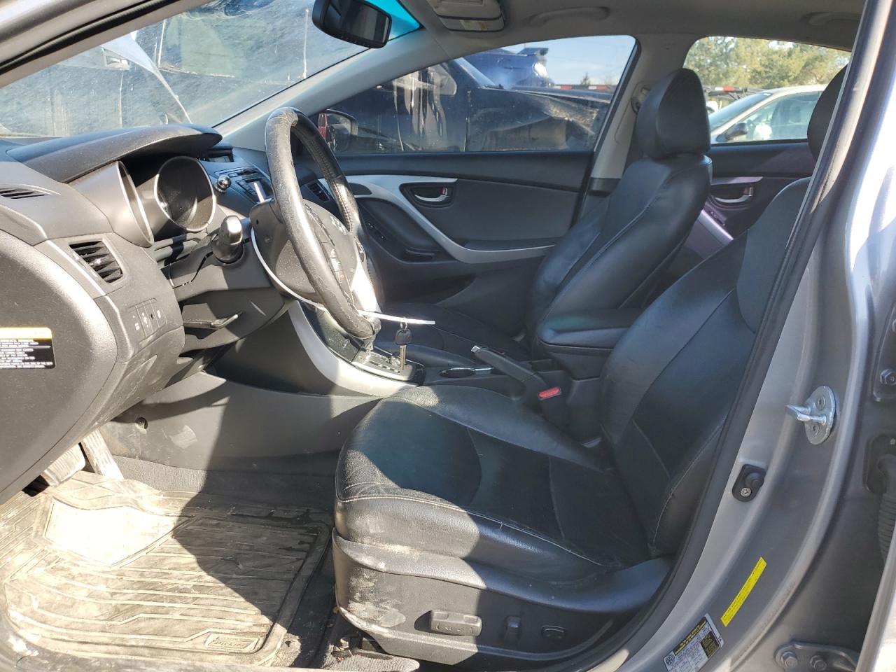 2013 Hyundai Elantra - Image 7