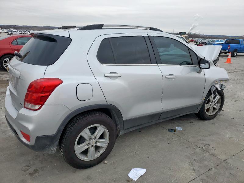  CHEVROLET TRAX 2020 Серебристый
