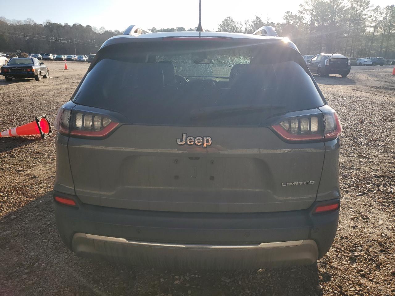 2020 Jeep Grand Cherokee - Image 6