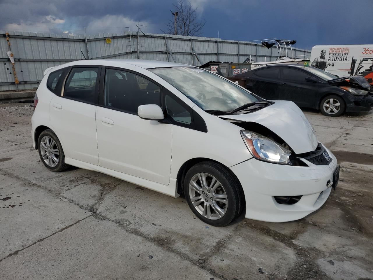 2011 Honda Fit - Image 4