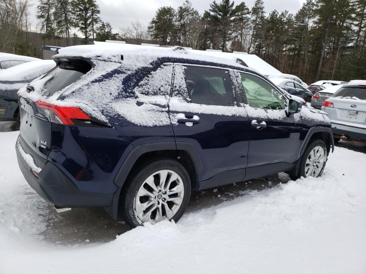 2019 Toyota RAV 4 - Image 3