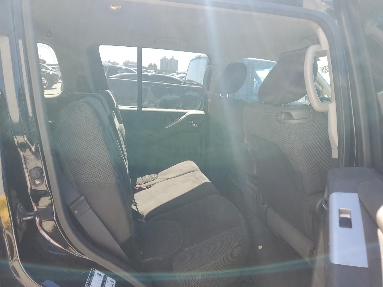 2011 Nissan Pathfinder - Image 11