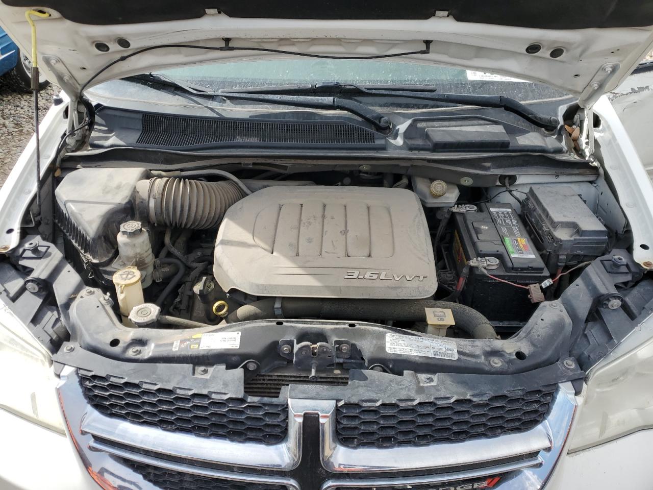 2013 Dodge Caravan - Image 12