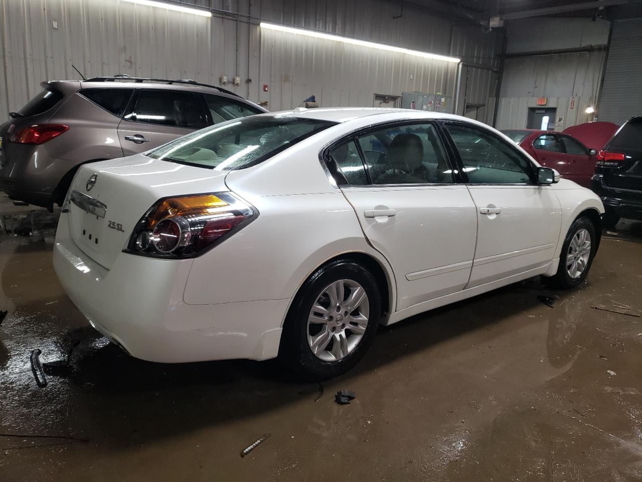 2010 Nissan Altima - Image 3