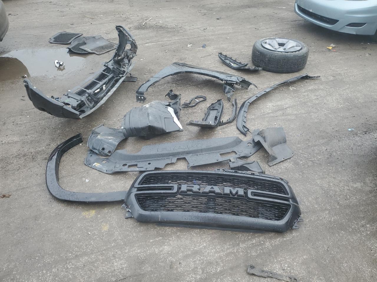 2022 RAM 1500 - Image 12