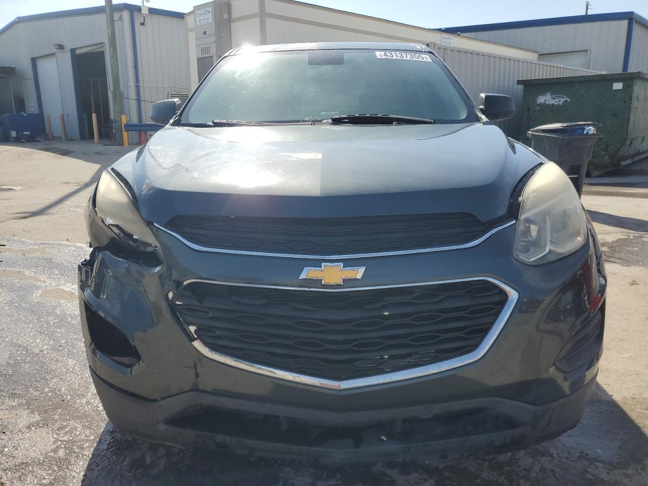 2017 Chevrolet Equinox - Image 5