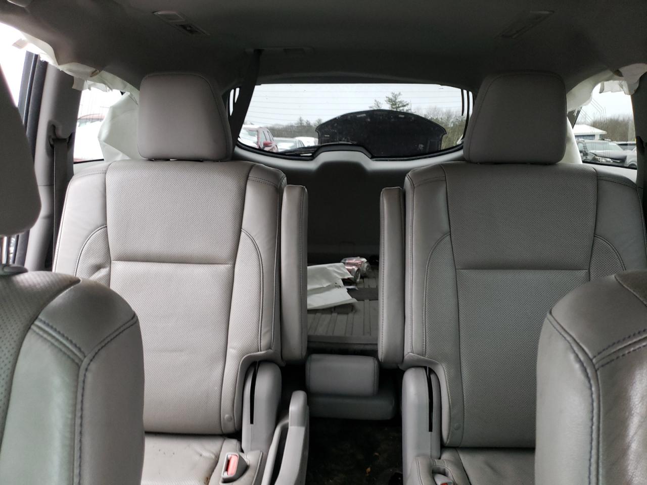 2014 Toyota Highlander - Image 10