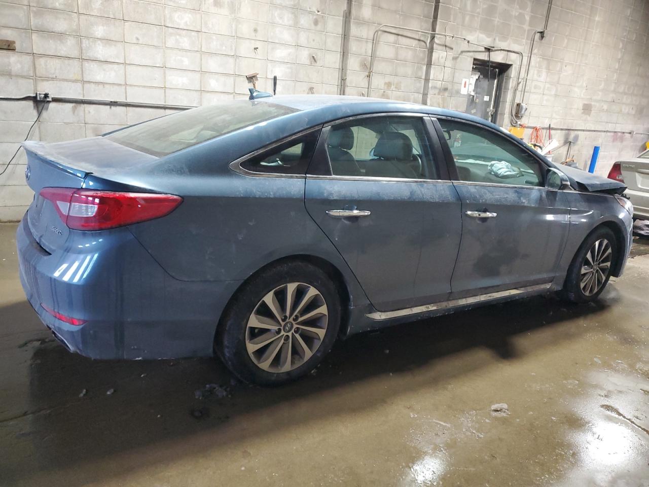 2015 Hyundai Sonata - Image 3