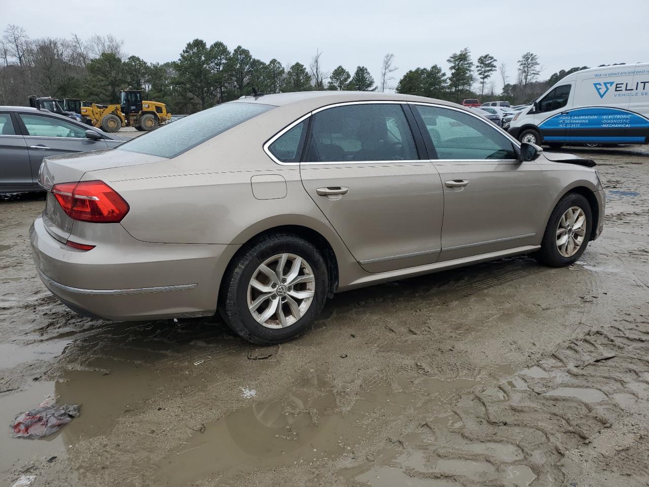 2016 Volkswagen Passat - Image 3