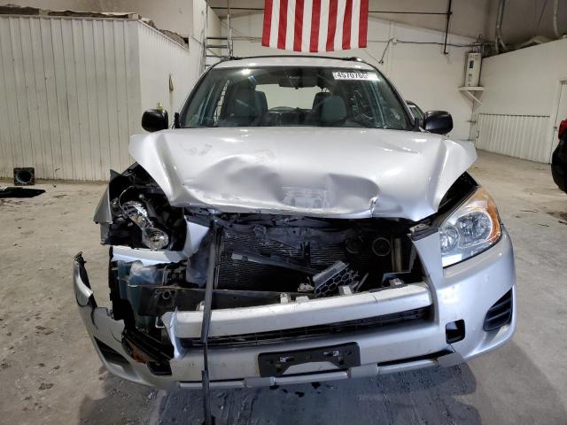  TOYOTA RAV4 2012 Серебристый