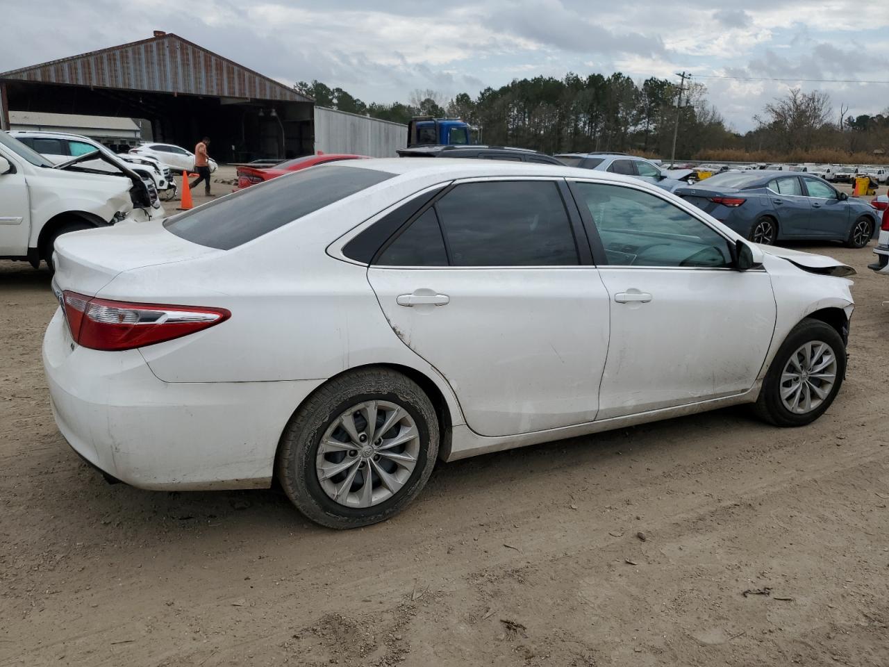 2016 Toyota Camry - Image 3